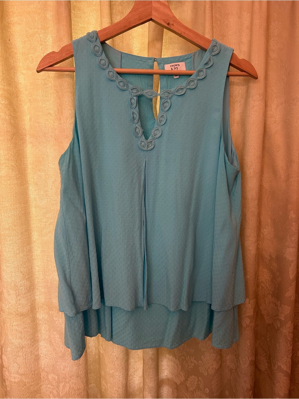 crown & ivy Teal Sleeveless Layered V-Neck Camisole